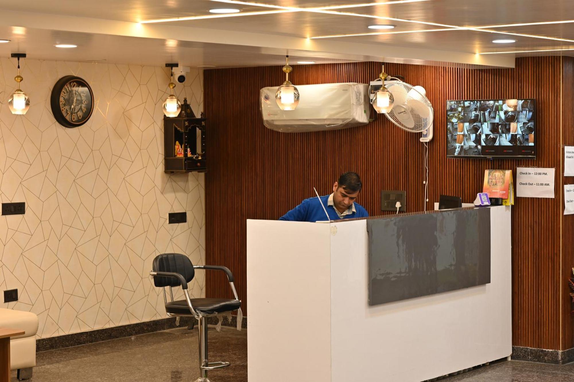 Hotel Down Town Paschim Vihar Delhi  Luaran gambar