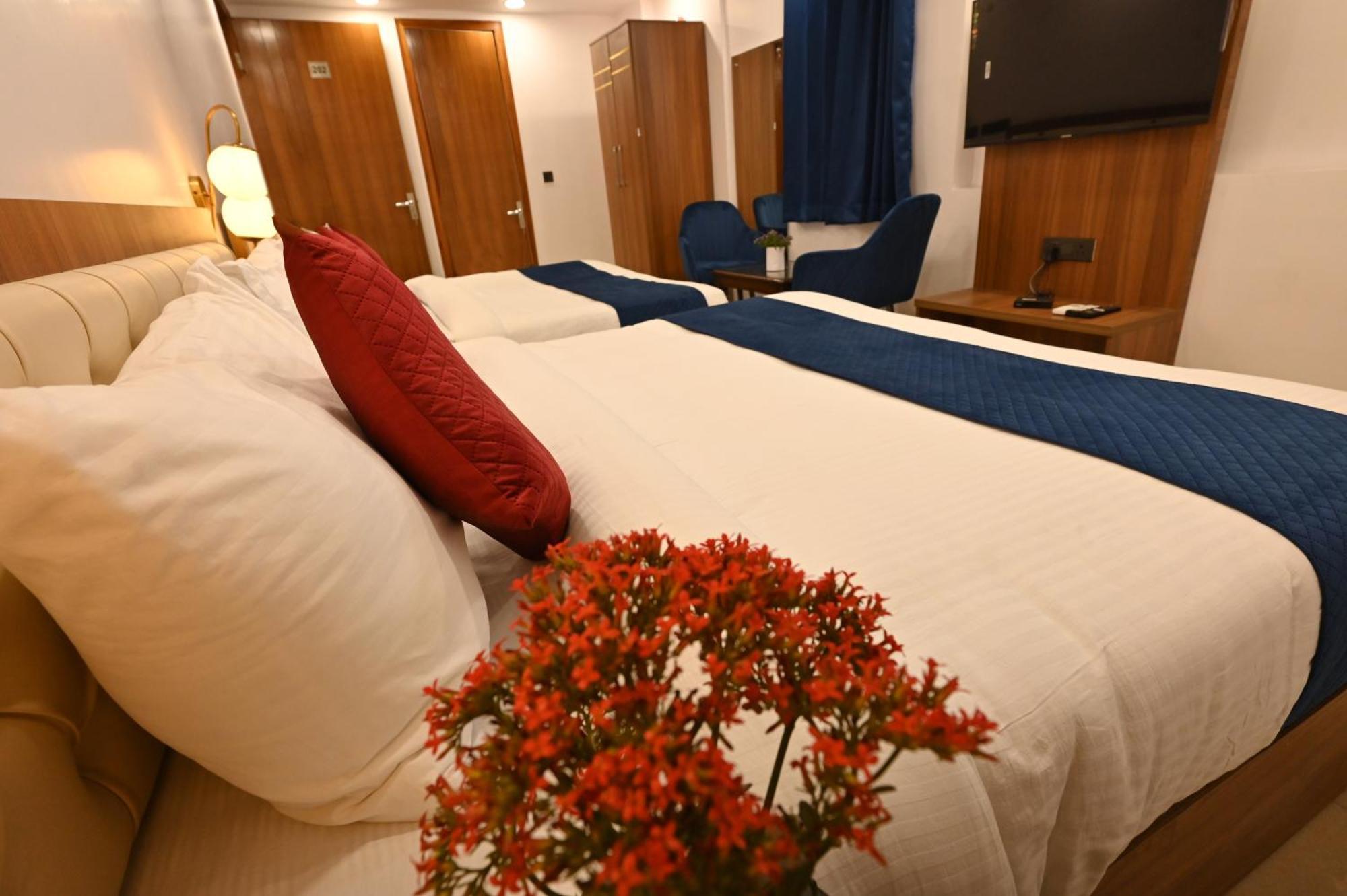 Hotel Down Town Paschim Vihar Delhi  Luaran gambar